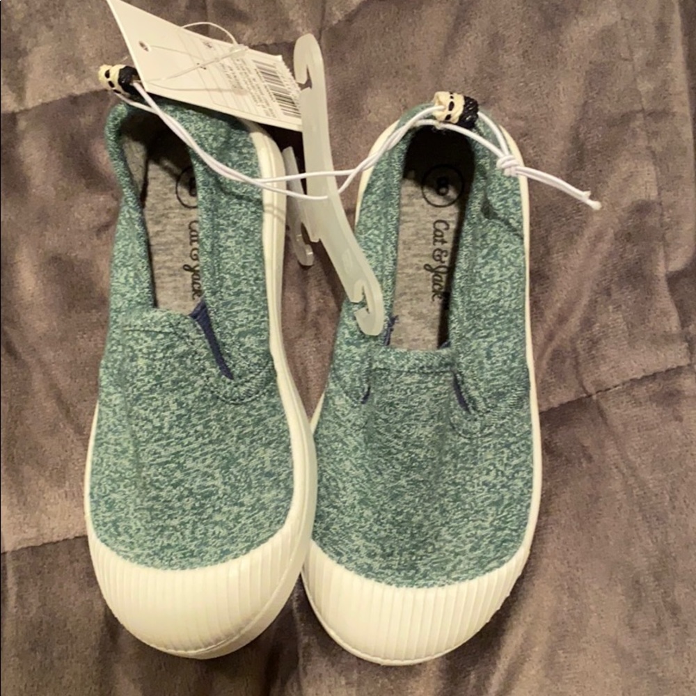 Green Boys shoes, Size 8